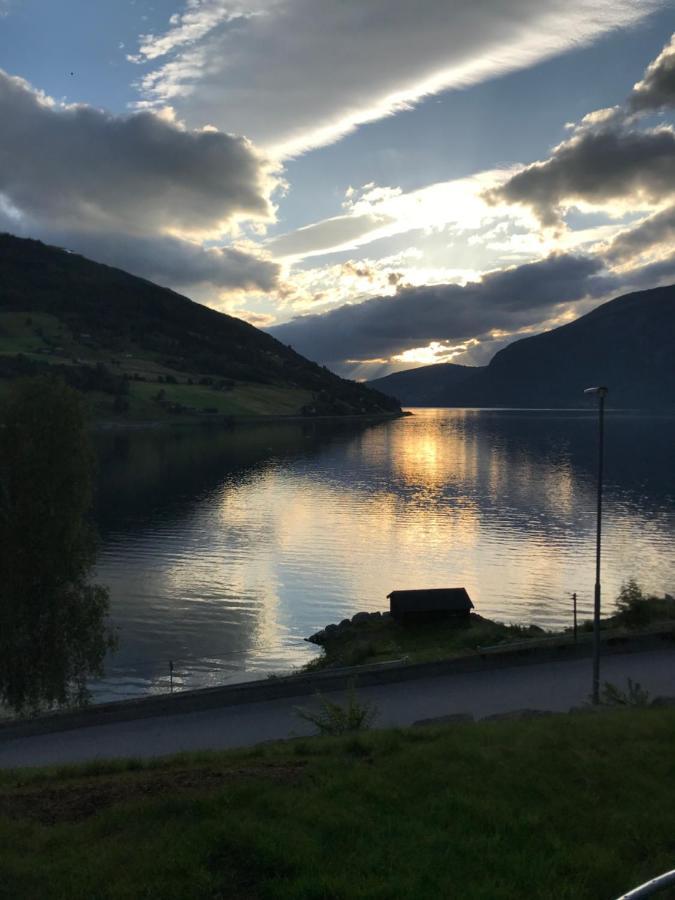 Apartmán Panorama Fjord Olden Exteriér fotografie