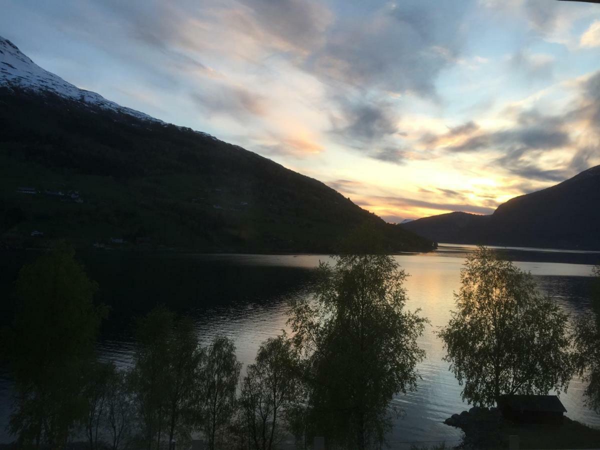 Apartmán Panorama Fjord Olden Exteriér fotografie
